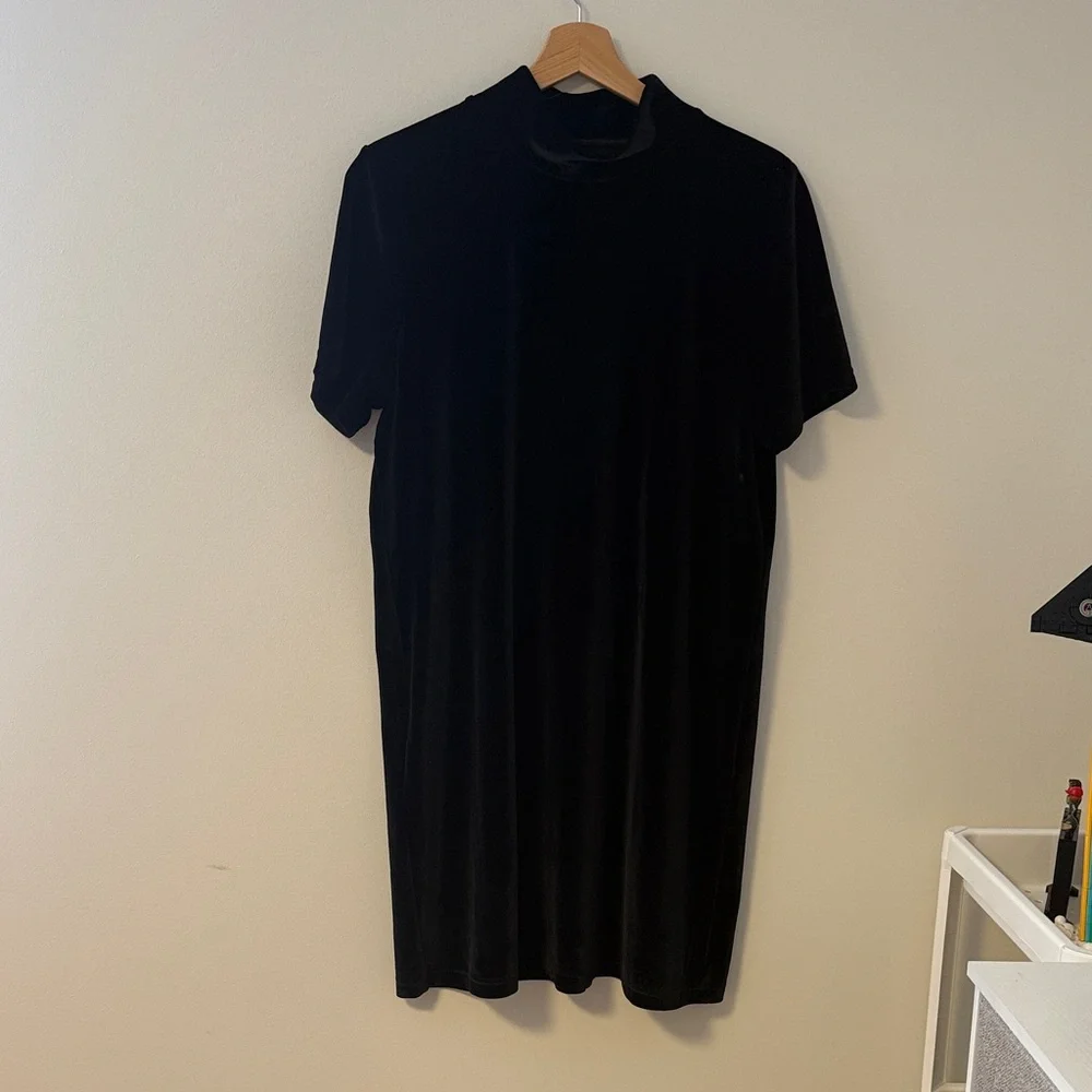 Madewell Elegant Black Velvet Dress size large - Picture 3 of 5